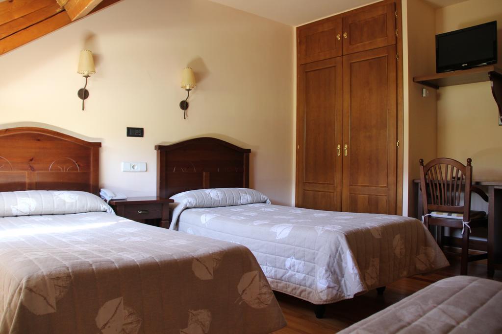Hotel Rantiner Taull Exterior photo